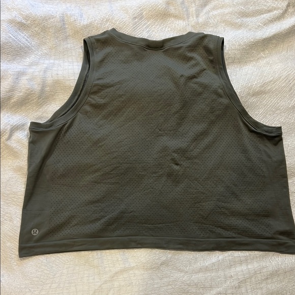 Lululemon Crop Tank - Picture 2 of 6